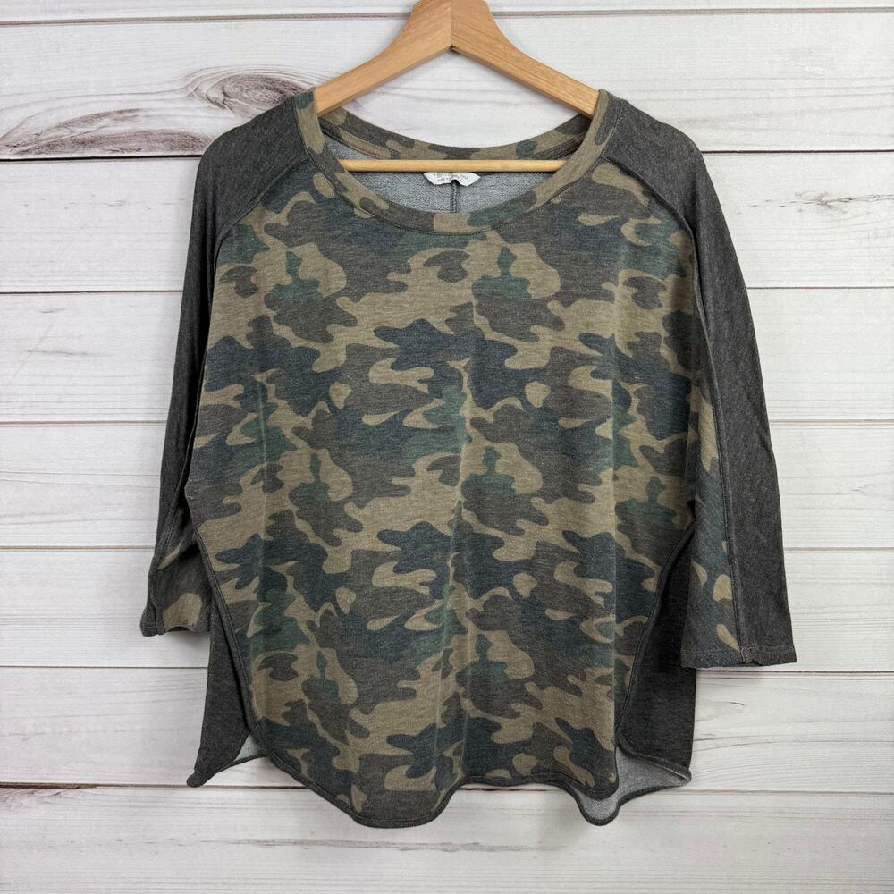 Femme by Tresics Womens Camo 1/4 Sleeve‎ Top Size Large